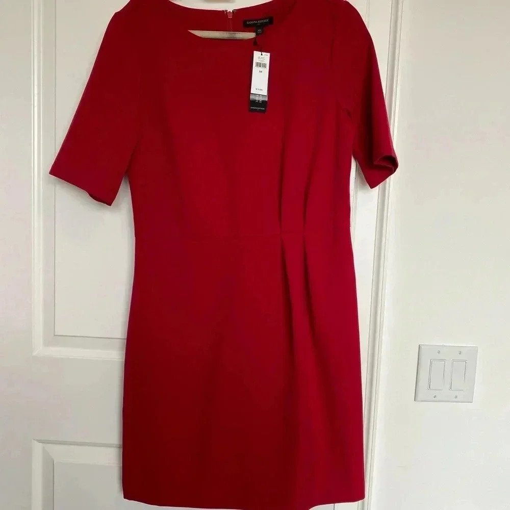 ❤️ Banana Republic Red Sheath Dress